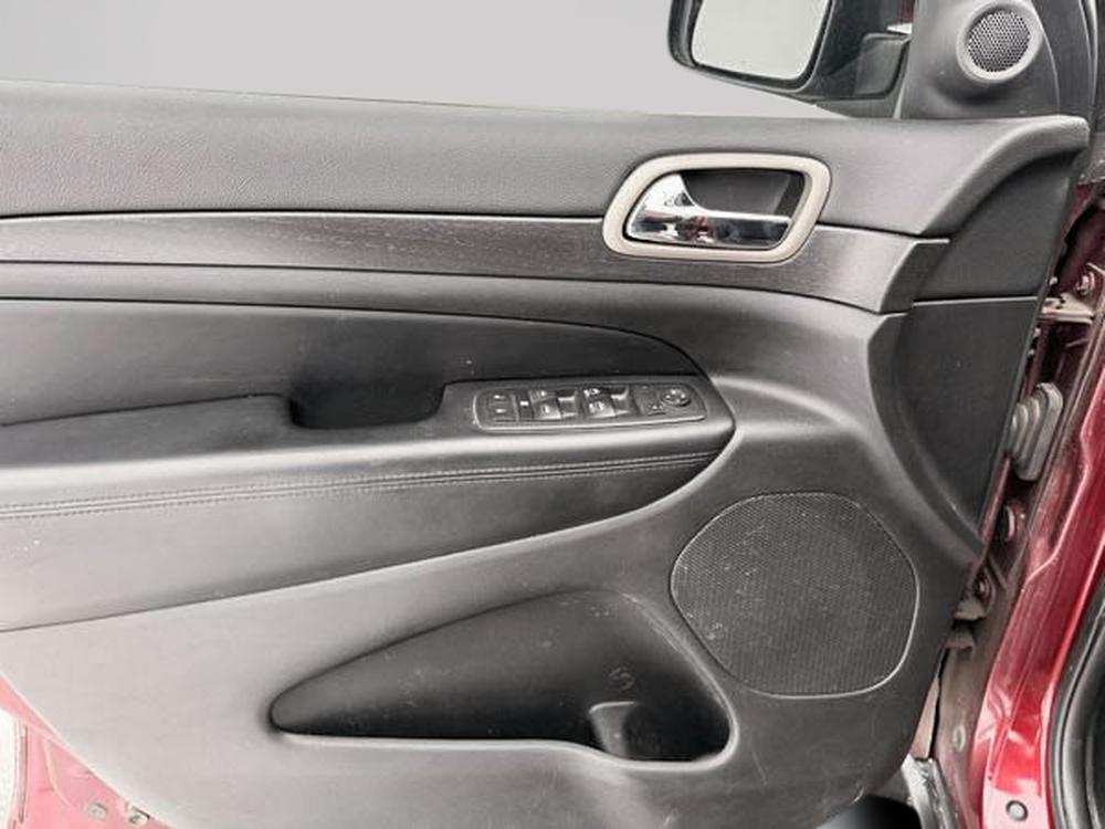 Jeep Grand Cherokee LAREDO 3.6L 2017 d&rsquo;occasion à vendre - 11