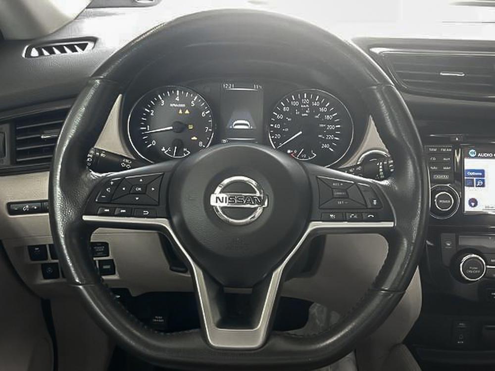 Nissan Rogue SL 2017 d&rsquo;occasion à vendre - 18