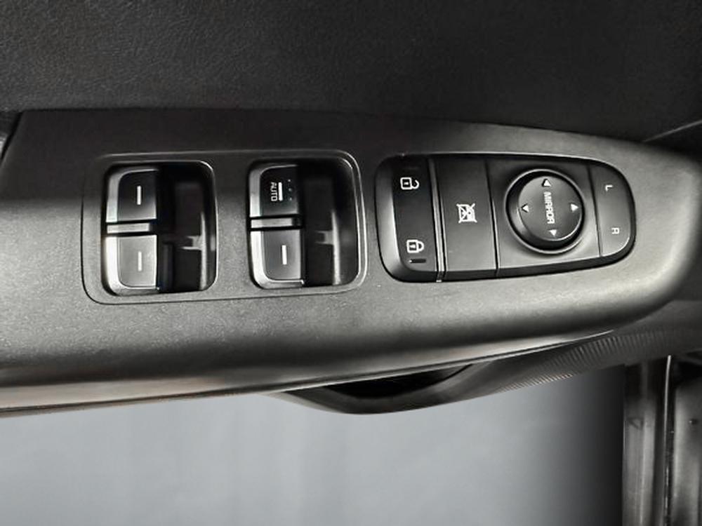 Kia Sportage LX 2020 d&rsquo;occasion à vendre - 14