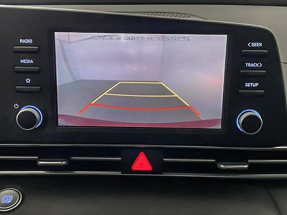 Hyundai Elantra Preferred 2022 d&rsquo;occasion à vendre - 24
