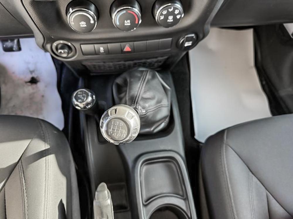 Jeep Wrangler JK Unlimited Willys 2018 d&rsquo;occasion à vendre - 18