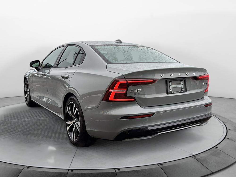 Volvo S60 B5 PLUS AWD // DARK THEME 2024 d&rsquo;occasion à vendre - 8