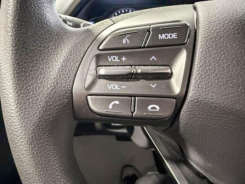 Hyundai Ioniq hybride Essential 2022 d&rsquo;occasion à vendre - 18