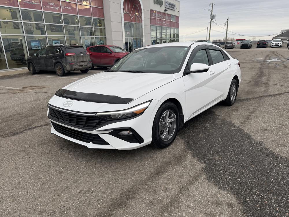 Hyundai Elantra Prefered 2024 d&rsquo;occasion à vendre - 3