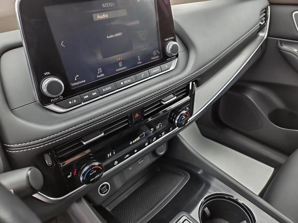 Nissan Rogue SV 2021 d&rsquo;occasion à vendre - 19