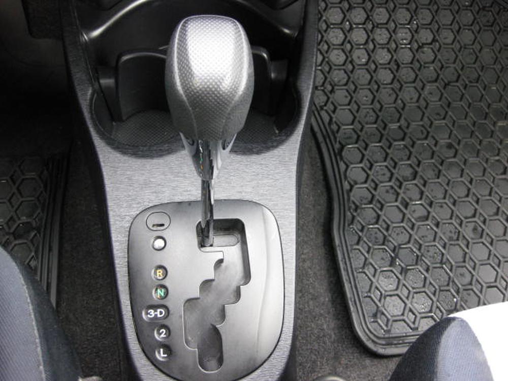 Toyota Yaris LE 2012 d&rsquo;occasion à vendre - 18