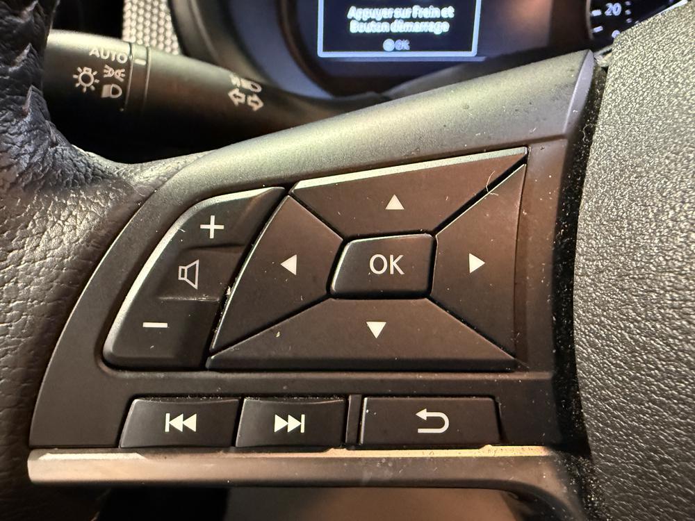 Nissan Kicks SV 2023 d&rsquo;occasion à vendre - 19