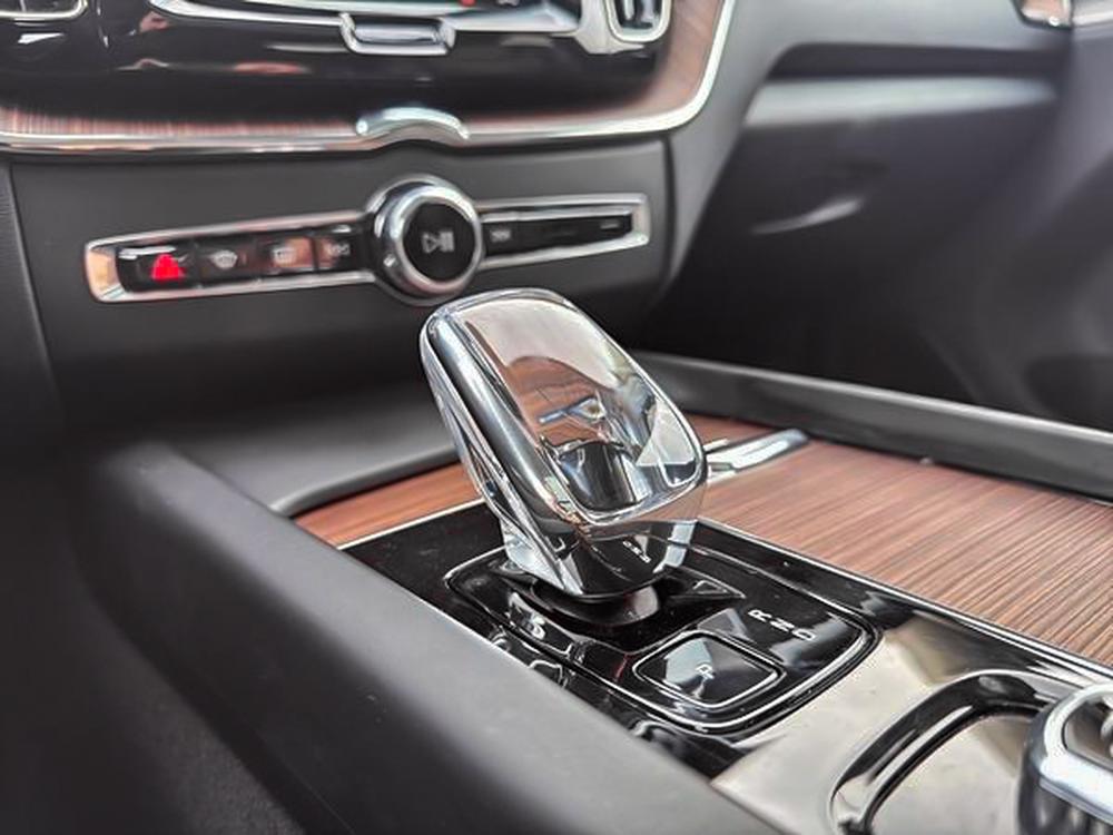 Volvo XC60 B5 ULTIMATE AWD DARK THEME 2024 d&rsquo;occasion à vendre - 18