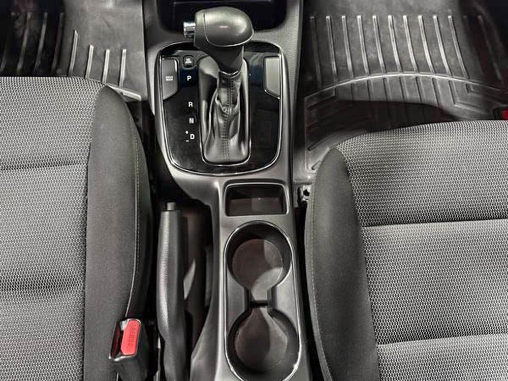 Kia Forte LX 2017 d&rsquo;occasion à vendre - 24