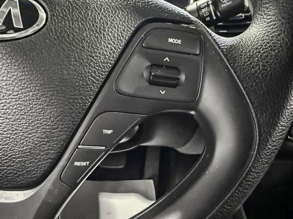 Kia Forte LX 2017 d&rsquo;occasion à vendre - 19