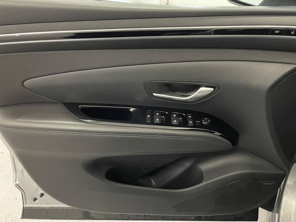 Hyundai Tucson hybride Luxury AWD 2024 d&rsquo;occasion à vendre - 11