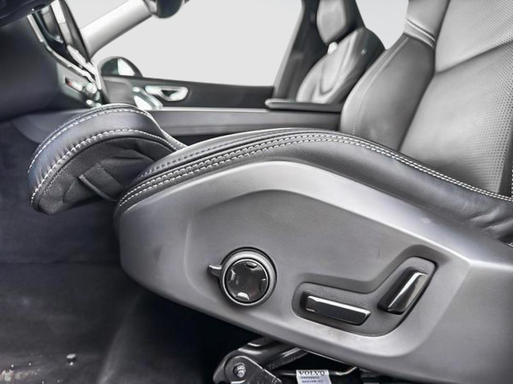 Volvo XC60 B5 ULTIMATE AWD DARK THEME 2024 d&rsquo;occasion à vendre - 14