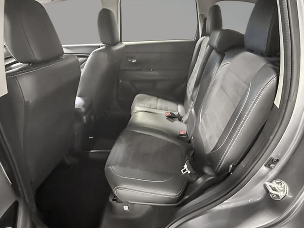 Mitsubishi Outlander PHEV SE AWD 2018 d&rsquo;occasion à vendre - 26