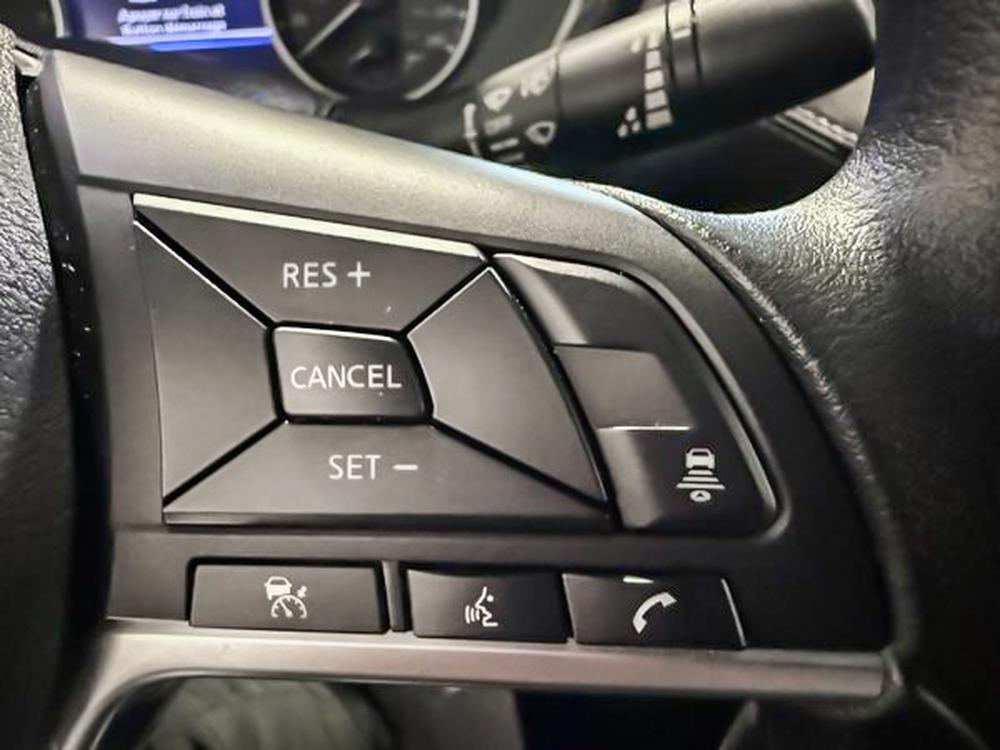 Nissan Sentra SV 2023 d&rsquo;occasion à vendre - 22