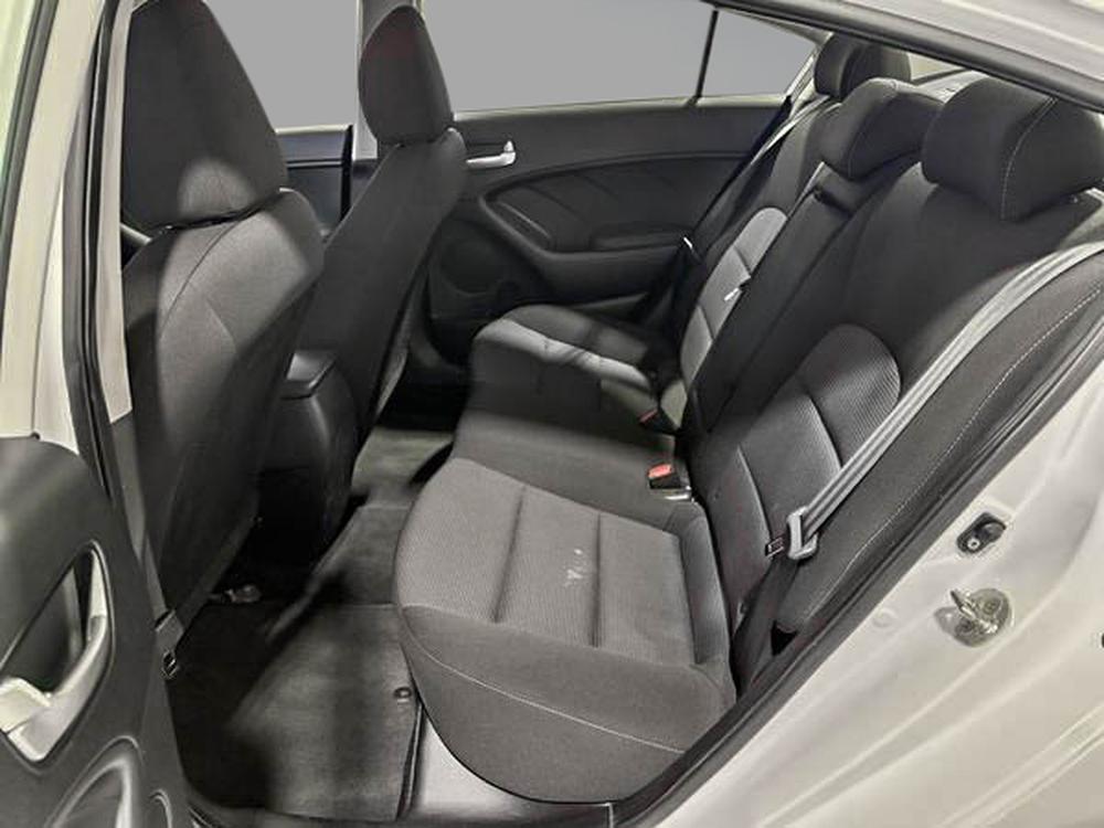 Kia Forte LX 2017 d&rsquo;occasion à vendre - 27