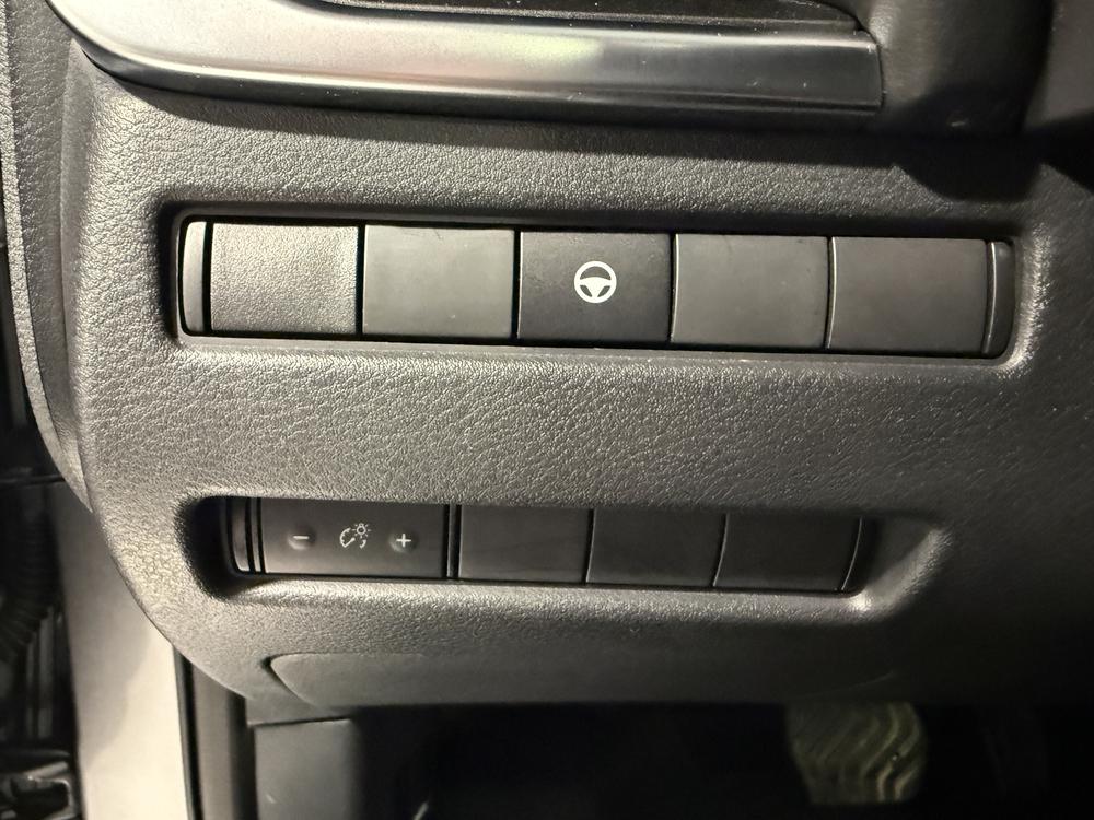 Nissan Rogue SV 2021 d&rsquo;occasion à vendre - 17