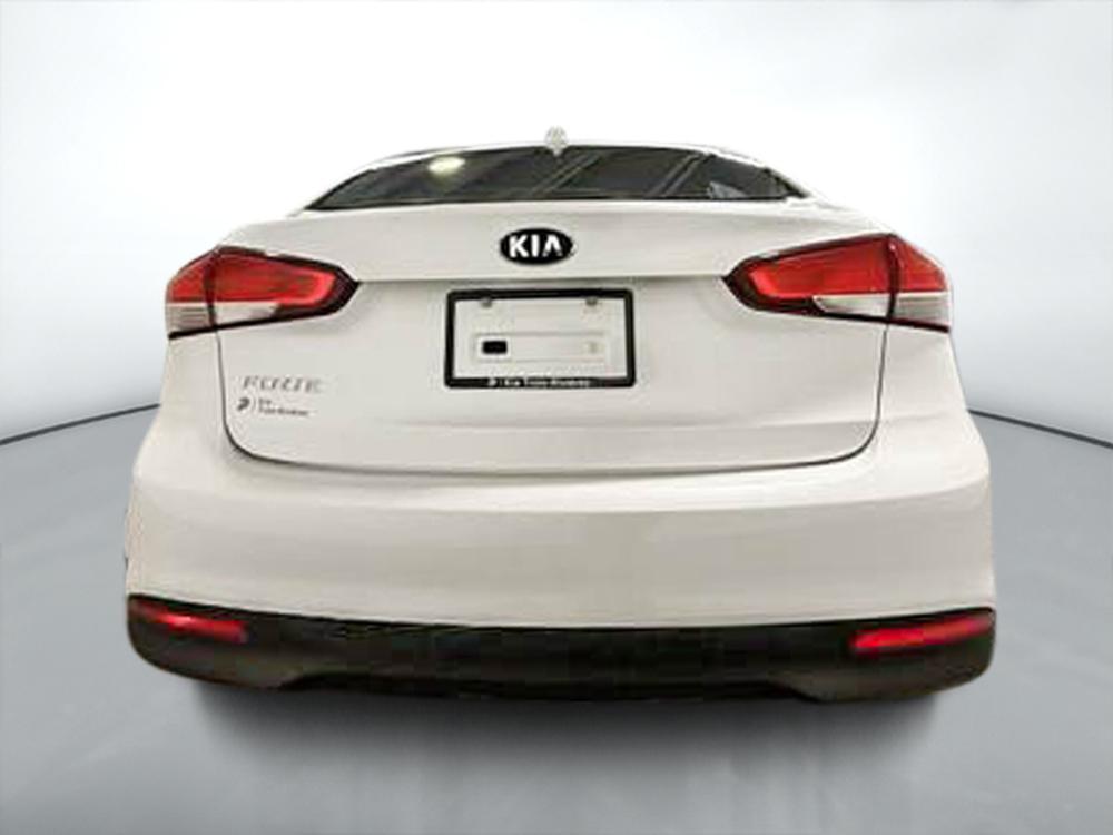 Kia Forte LX 2017 d&rsquo;occasion à vendre - 4