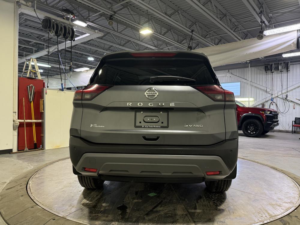 Nissan Rogue SV 2021 d&rsquo;occasion à vendre - 4
