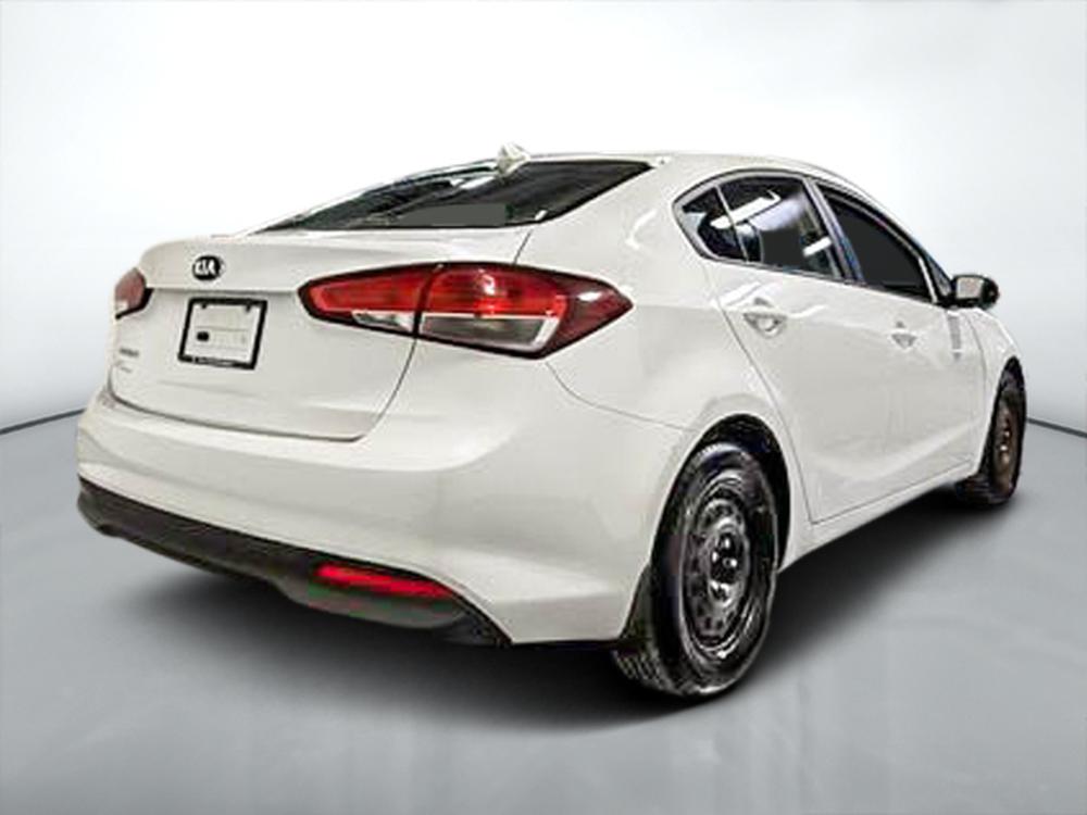 Kia Forte LX 2017 d&rsquo;occasion à vendre - 3
