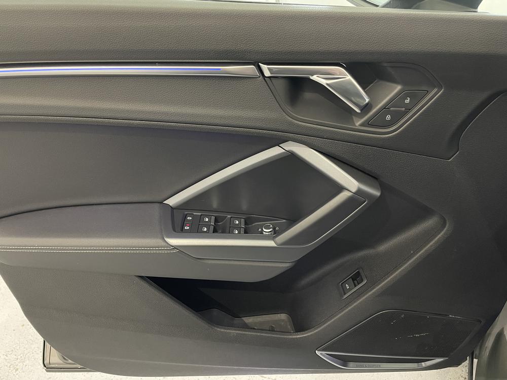 Audi Q3 Tecknik Quattro 2019 d&rsquo;occasion à vendre - 12