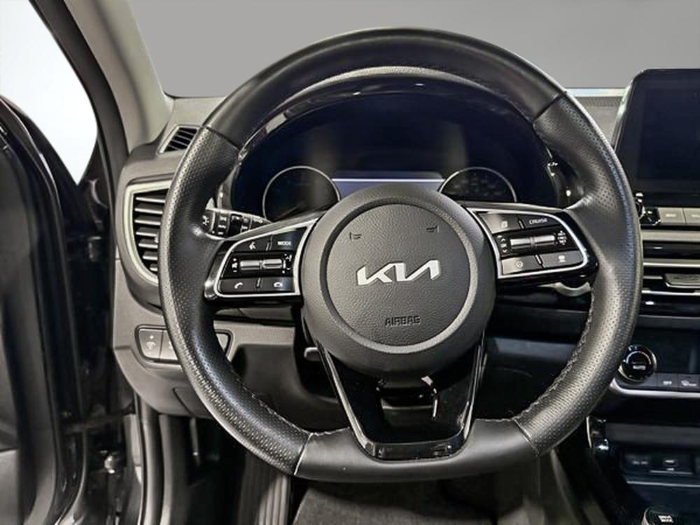 Kia Seltos SX TURBO 2022 d&rsquo;occasion à vendre - 18