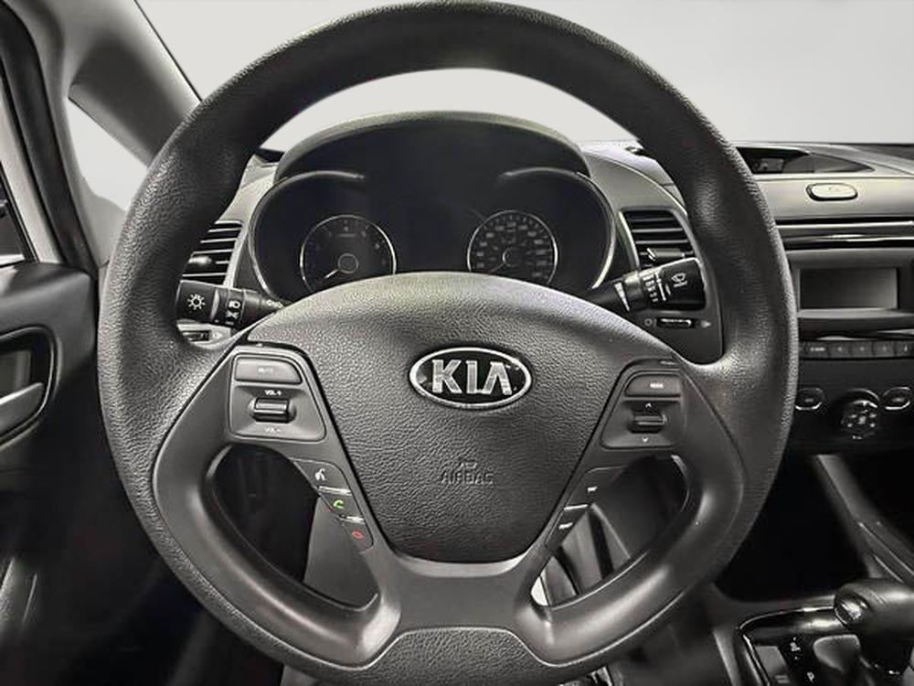 Kia Forte LX 2017 d&rsquo;occasion à vendre - 17
