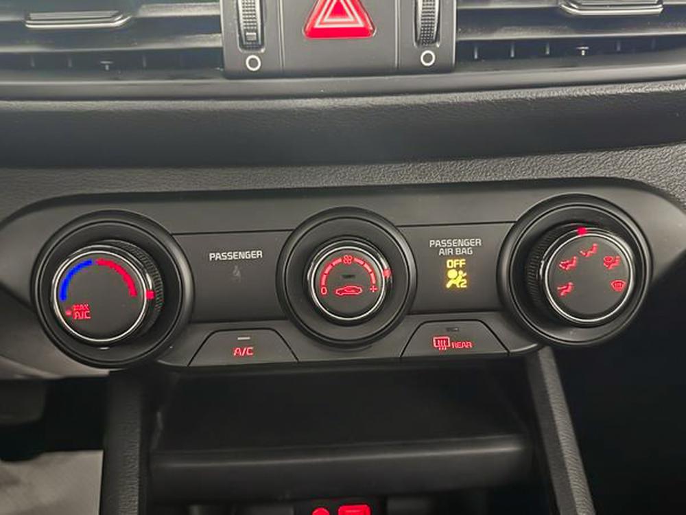 Kia Forte LX 2019 d&rsquo;occasion à vendre - 27