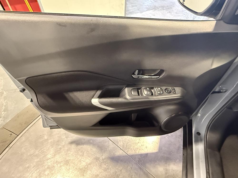 Nissan Kicks SV 2023 d&rsquo;occasion à vendre - 13