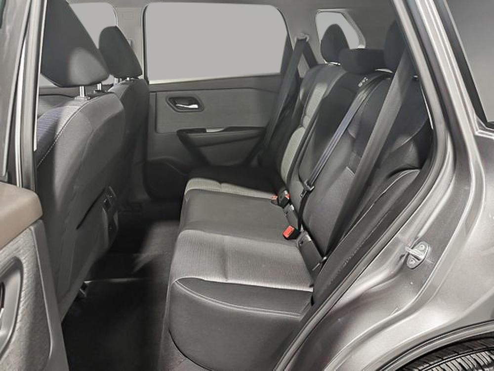 Nissan Rogue SV 2021 d&rsquo;occasion à vendre - 32