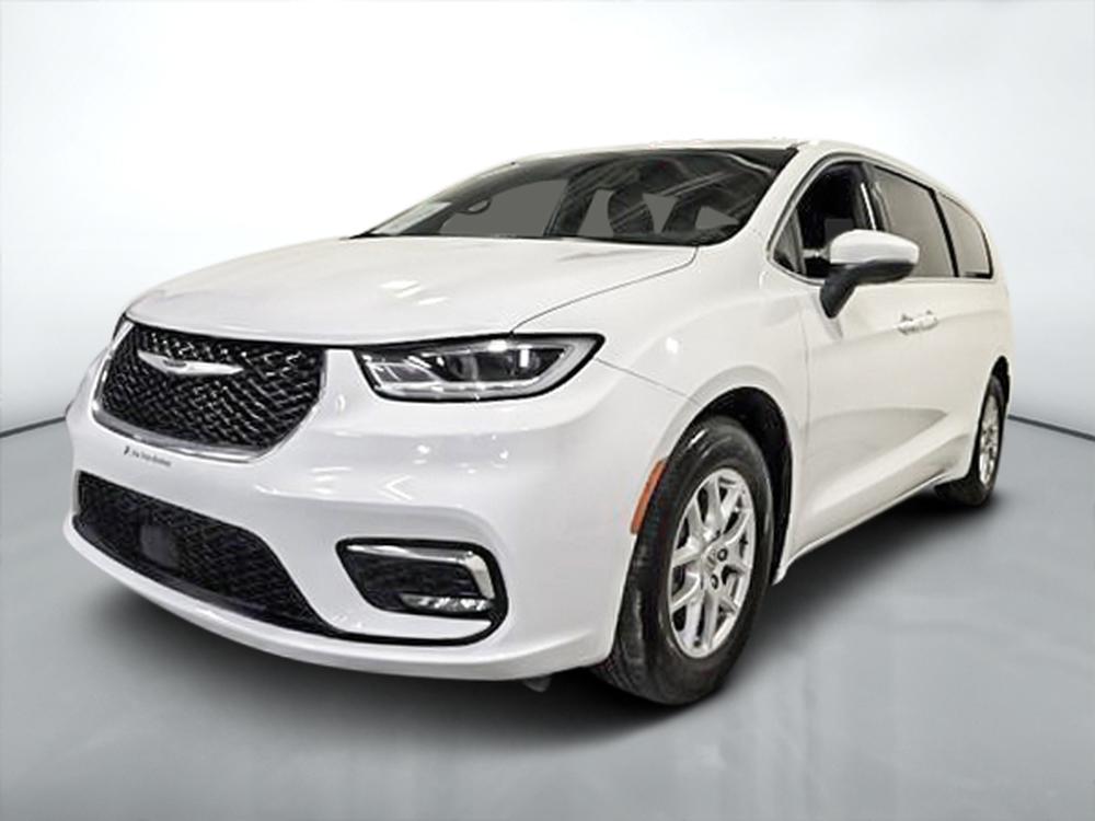 Chrysler Pacifica TOURING 2023 d&rsquo;occasion à vendre - 8