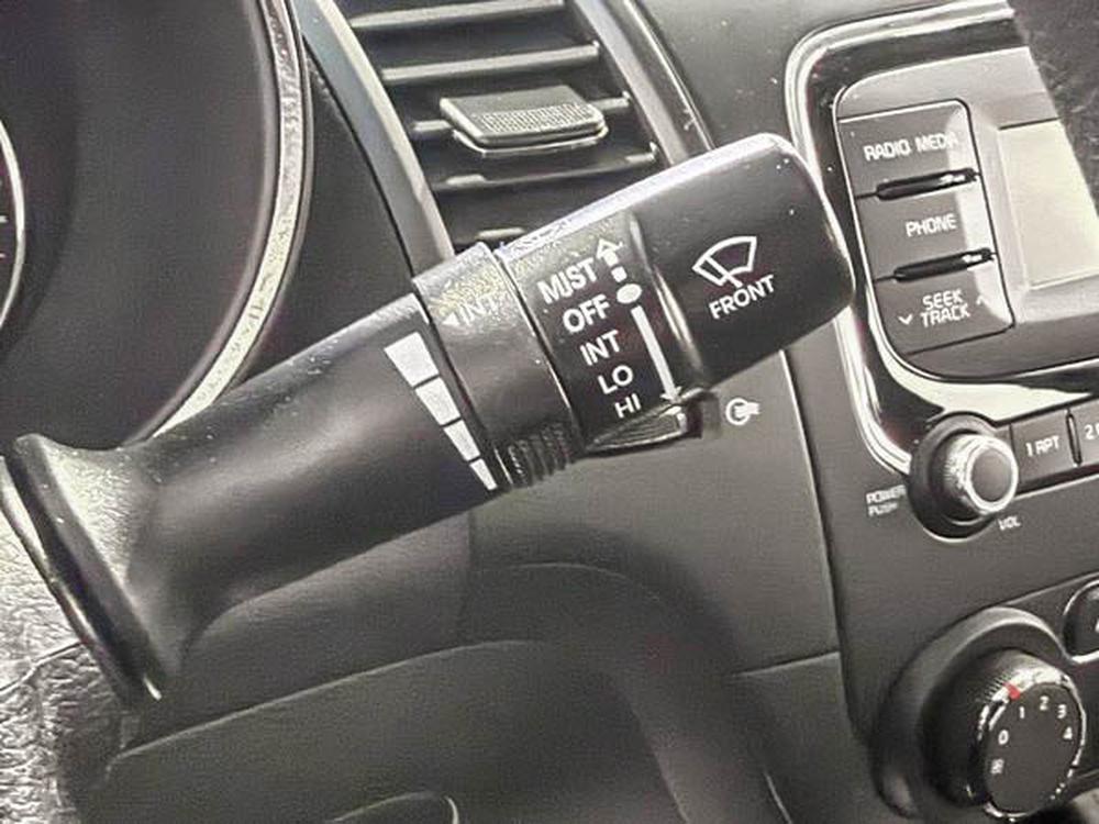 Kia Forte LX 2017 d&rsquo;occasion à vendre - 22