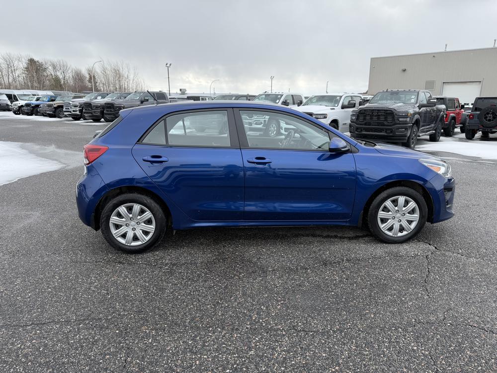 Kia Rio 5 portes LX+ 2021 d&rsquo;occasion à vendre - 9