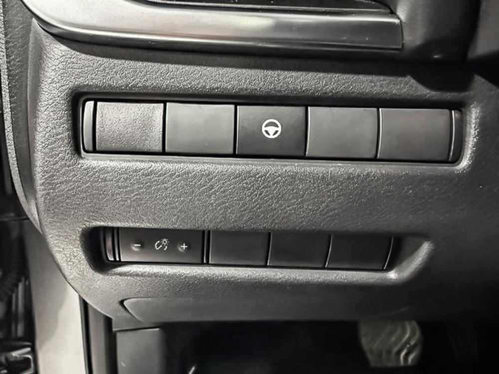 Nissan Rogue SV 2021 d&rsquo;occasion à vendre - 17