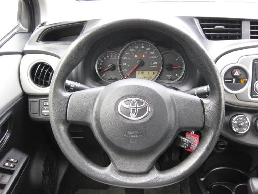 Toyota Yaris LE 2012 d&rsquo;occasion à vendre - 14