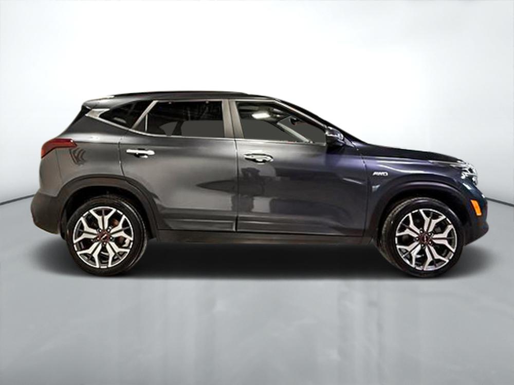 Kia Seltos SX TURBO 2022 d&rsquo;occasion à vendre - 2