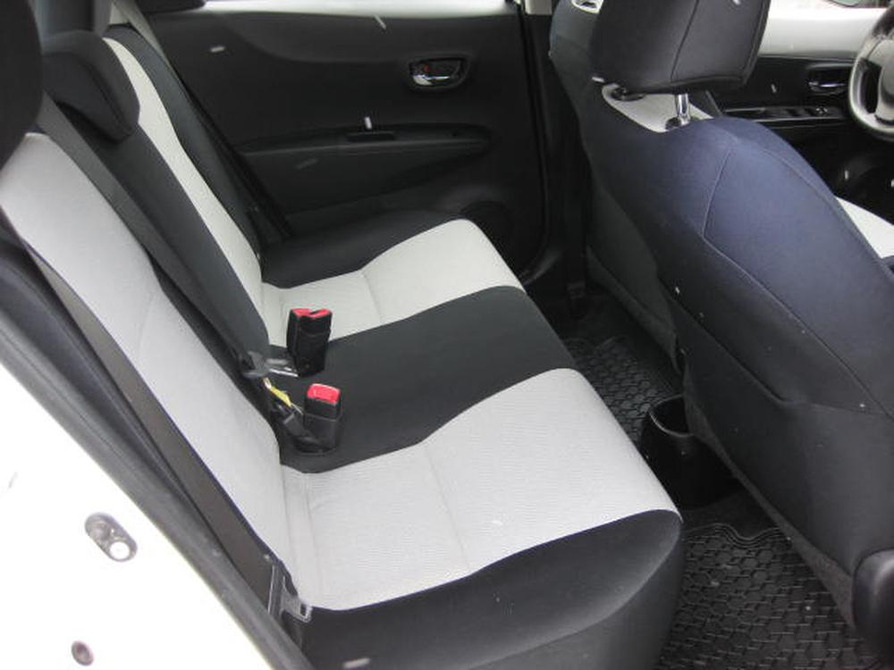 Toyota Yaris LE 2012 d&rsquo;occasion à vendre - 22