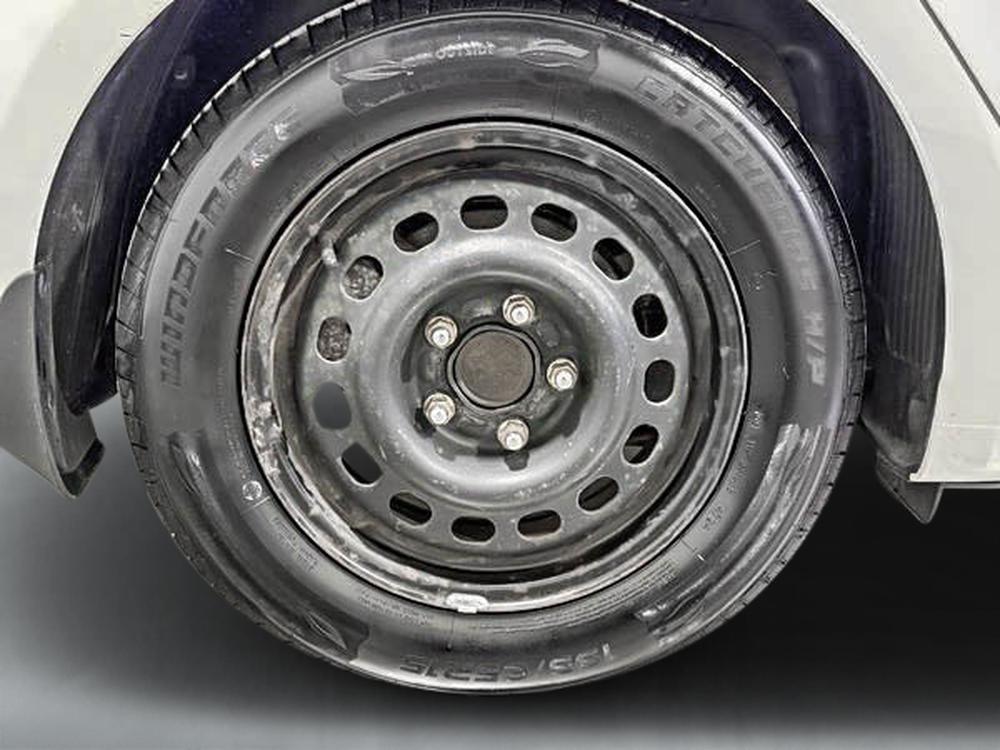 Kia Forte LX 2017 d&rsquo;occasion à vendre - 29