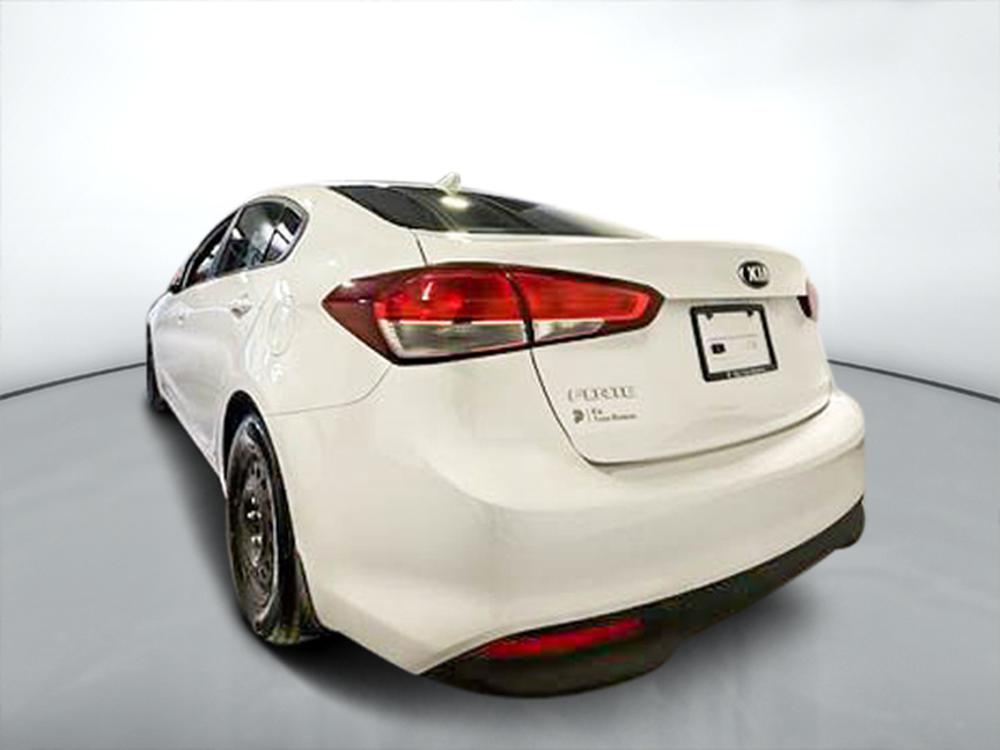 Kia Forte LX 2017 d&rsquo;occasion à vendre - 6
