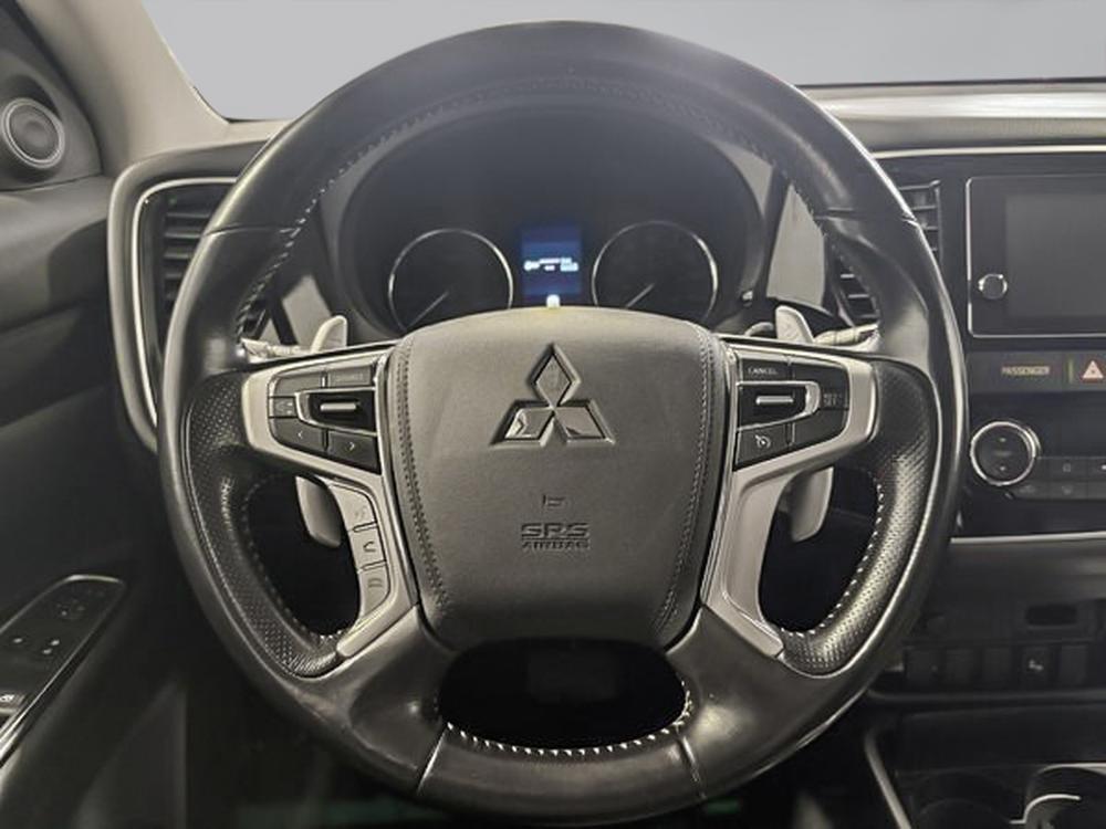 Mitsubishi Outlander PHEV SE AWD 2018 d&rsquo;occasion à vendre - 17