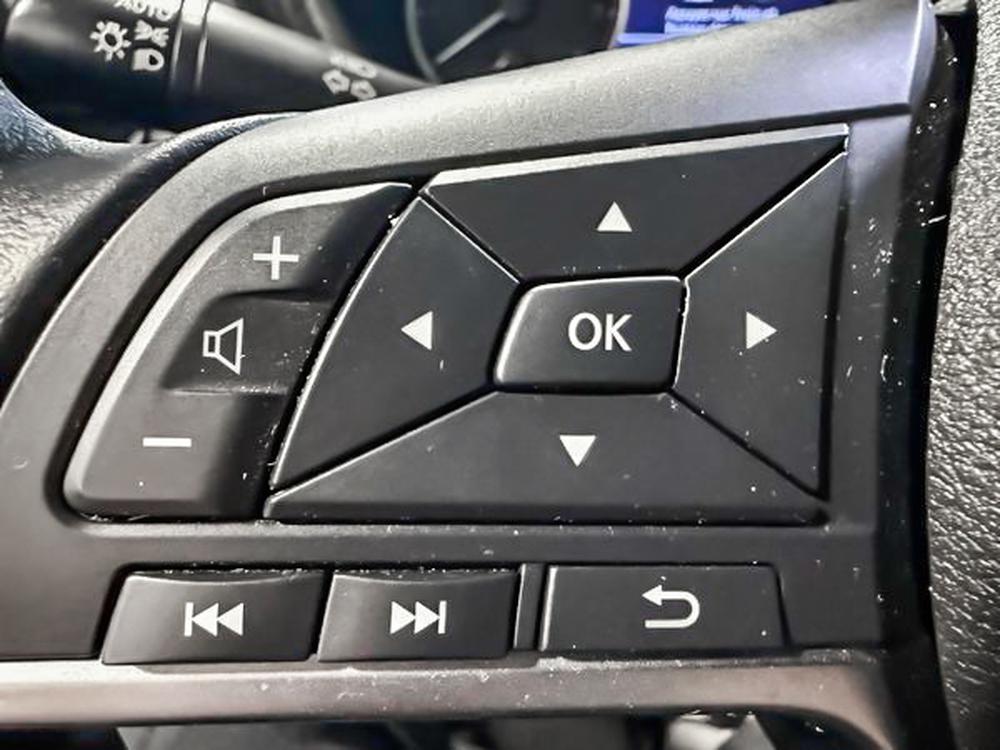 Nissan Sentra SV 2023 d&rsquo;occasion à vendre - 21