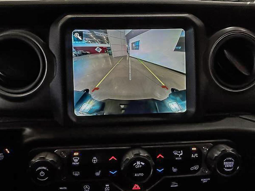 Jeep Gladiator 2022 Blanc usage à vendre Jeep Gladiator 2022 Blanc usage à vendre