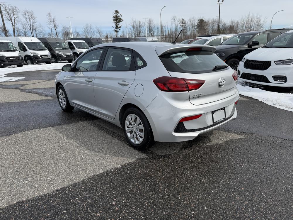 Hyundai Accent 2020 Gris usage à vendre Hyundai Accent 2020 Gris usage à vendre