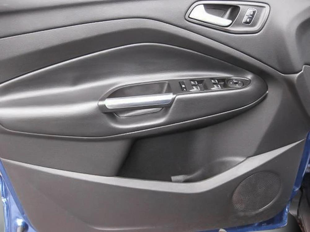 Ford Escape SE 2017 d&rsquo;occasion à vendre - 9