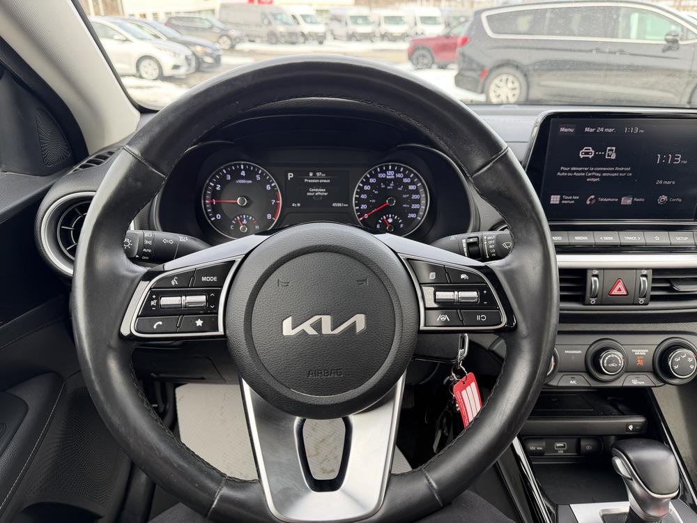 Kia Forte 2024 Gris usage à vendre Kia Forte 2024 Gris usage à vendre