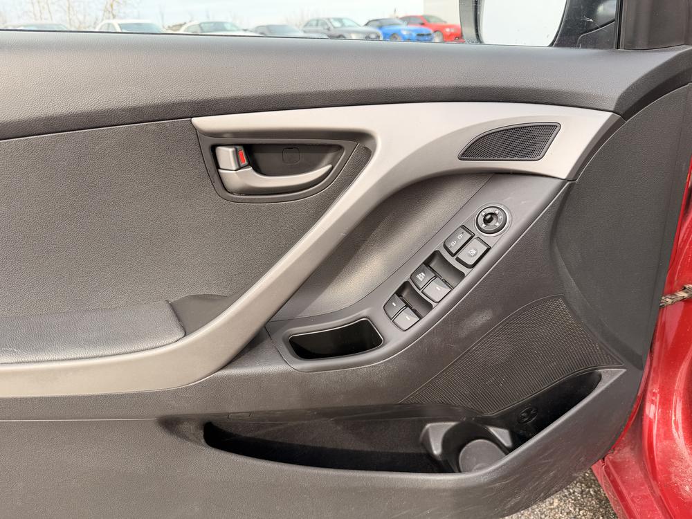 Hyundai Elantra SPORT 2016 d&rsquo;occasion à vendre - 12