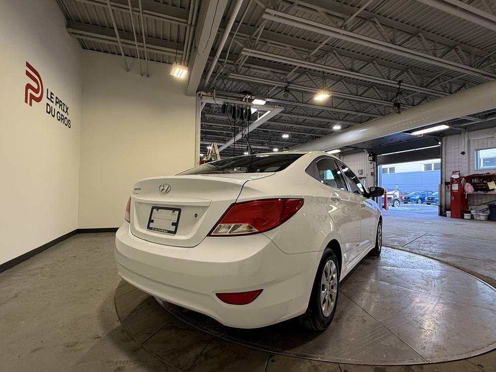 Hyundai Accent SE 2017 d&rsquo;occasion à vendre - 3