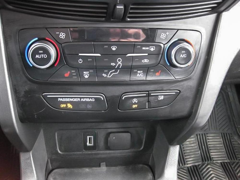 Ford Escape SE 2017 d&rsquo;occasion à vendre - 21