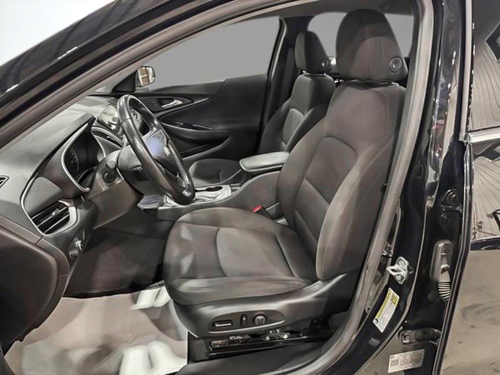 Chevrolet Malibu 2019 Noir usage à vendre Chevrolet Malibu 2019 Noir usage à vendre