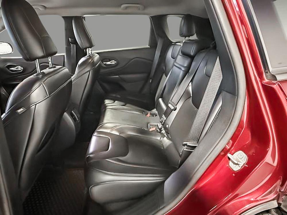 Jeep Cherokee Trailhawk 2019 d&rsquo;occasion à vendre - 29