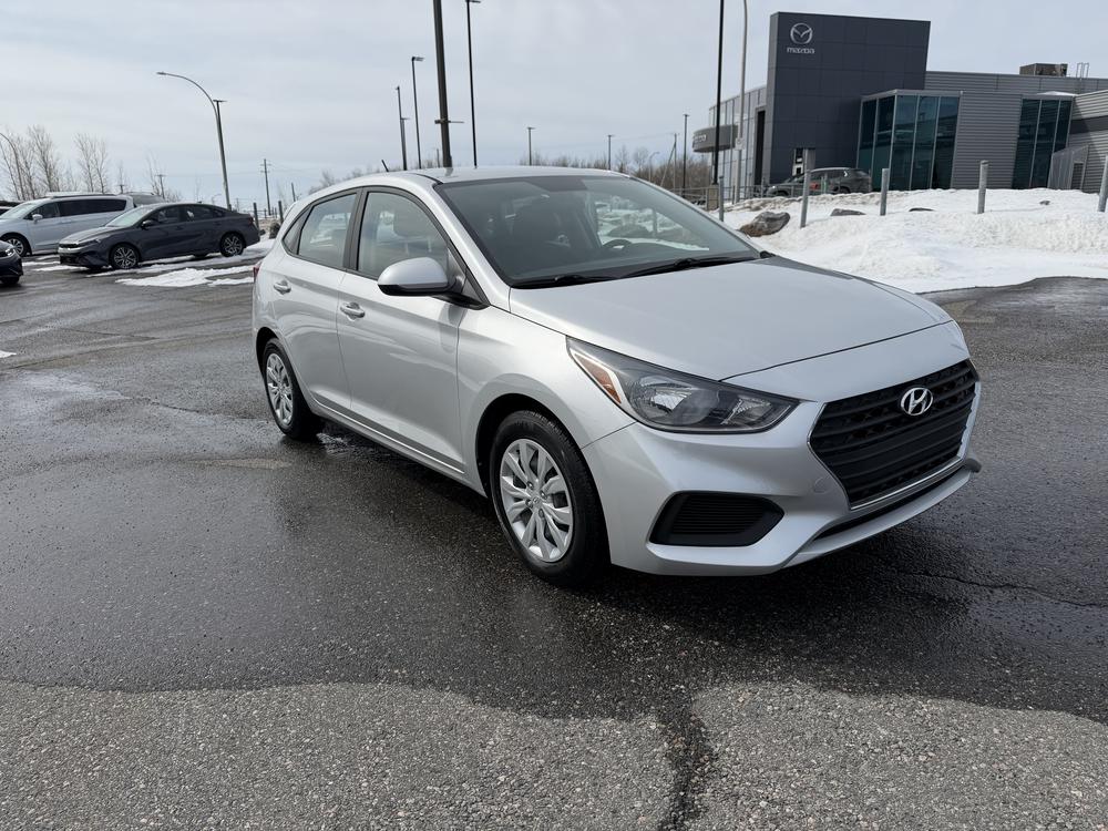 Hyundai Accent essential